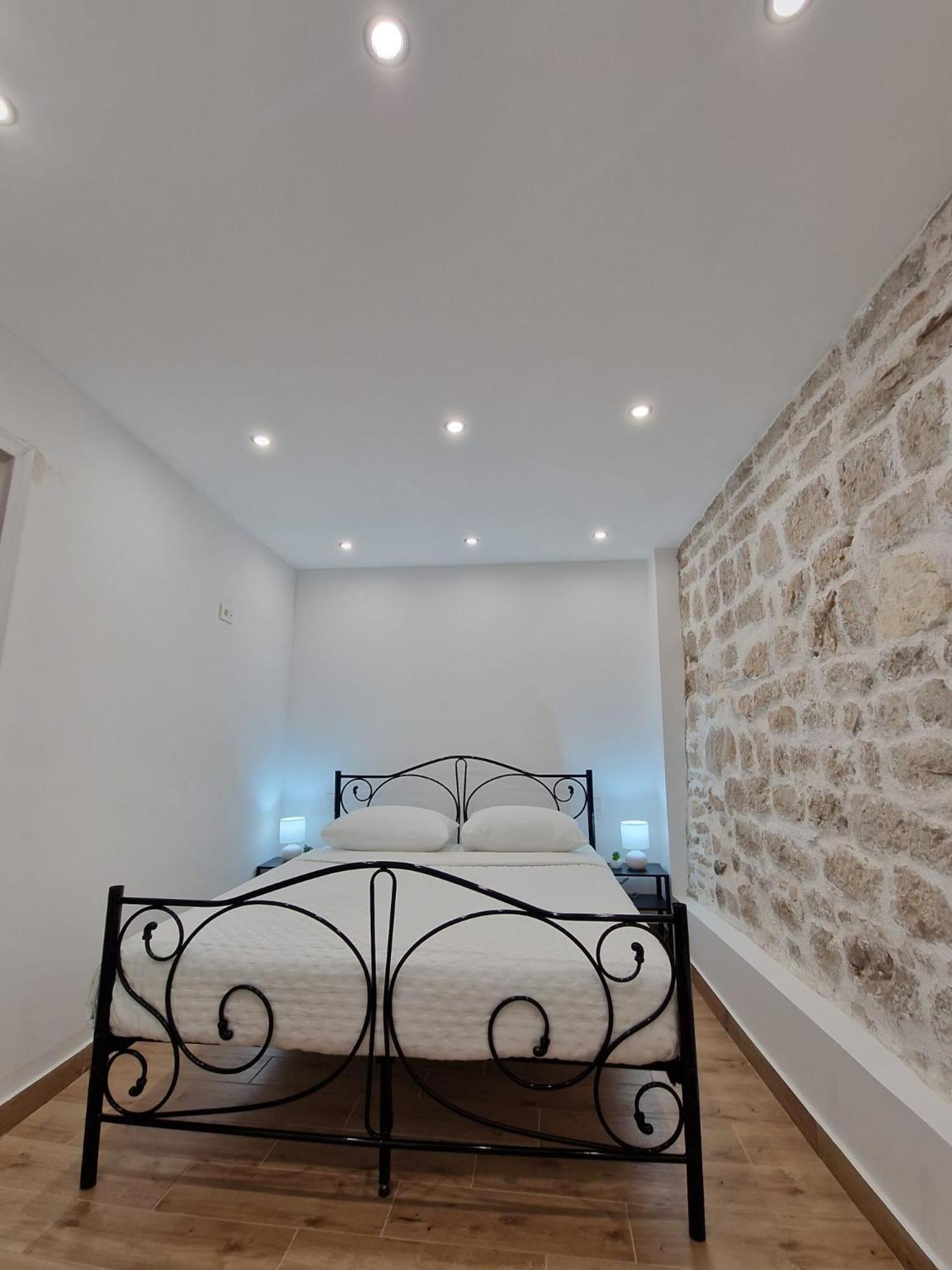 Small House Saint Michael Sibenik Luaran gambar
